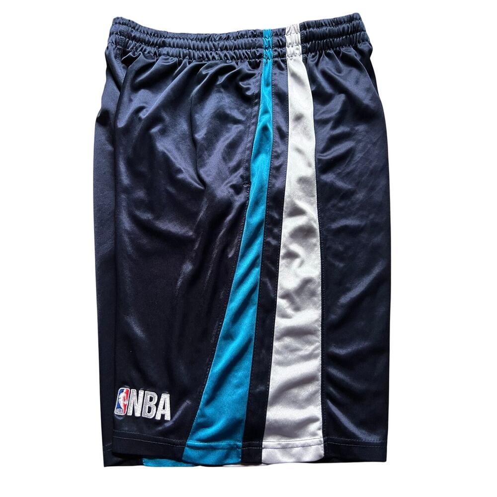Vintage NBA Satin Basketball Shorts L Men Charlotte Hornets Blue White Stripe